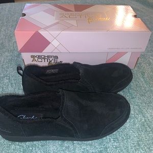 Sketchers active memory foam flats